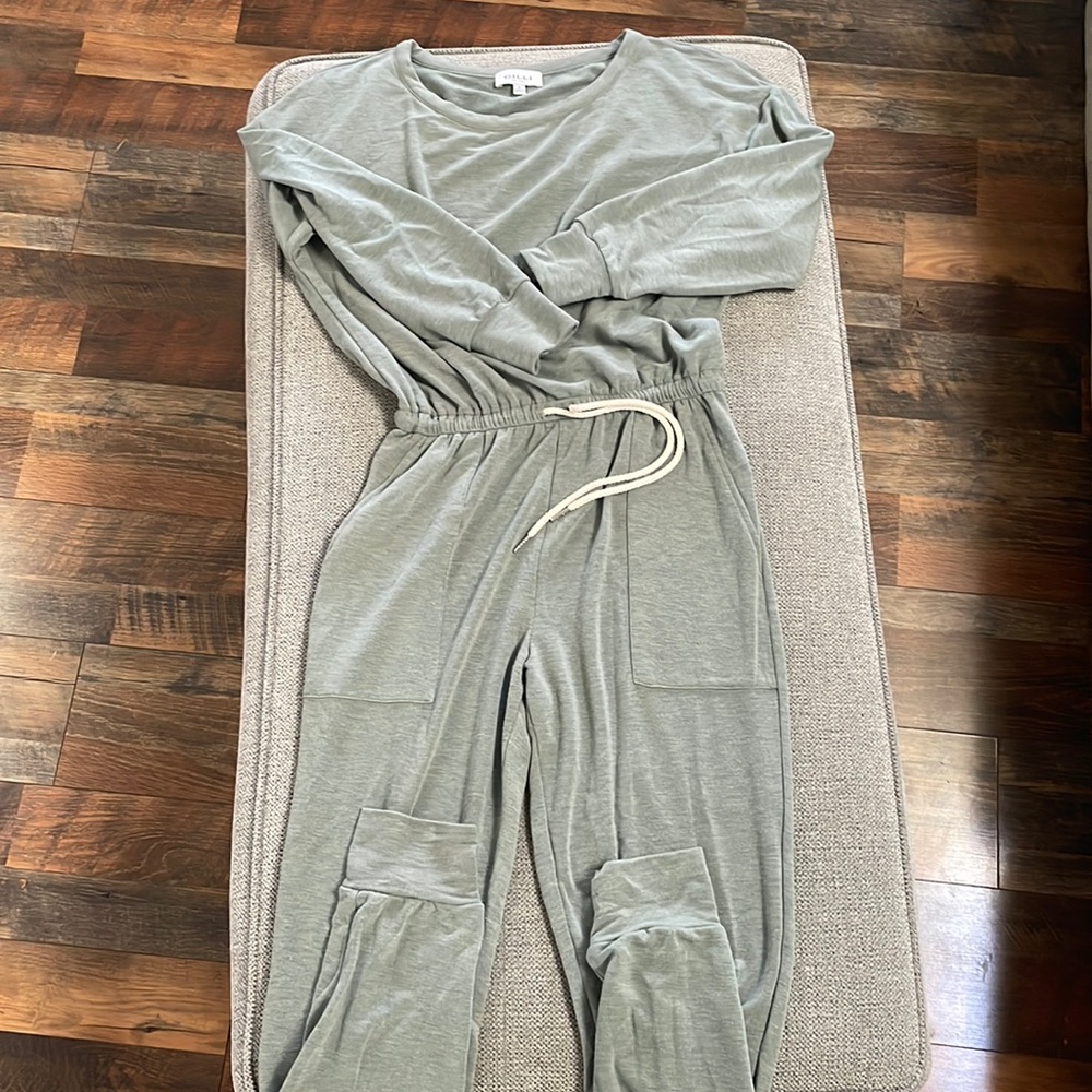 Sage green jumper size Medium